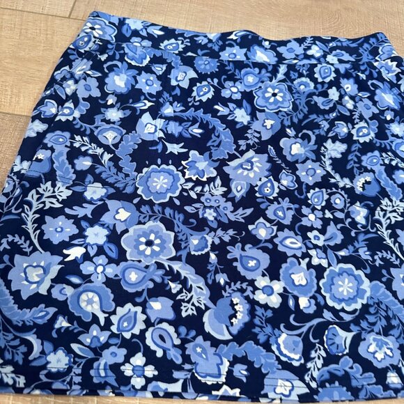 CROFT & BARROW WOMENS BLUE SKORT MEDIUM - Picture 2 of 9